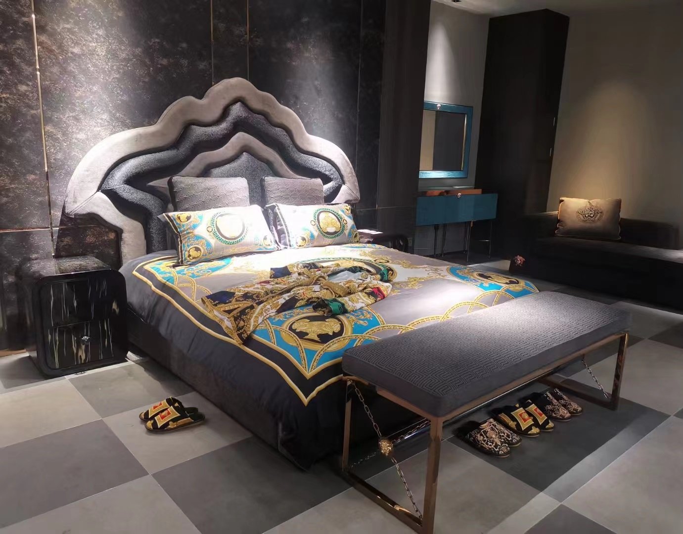 #HY5001 Versace SHADOV King Size Fabric Bed - Image 4