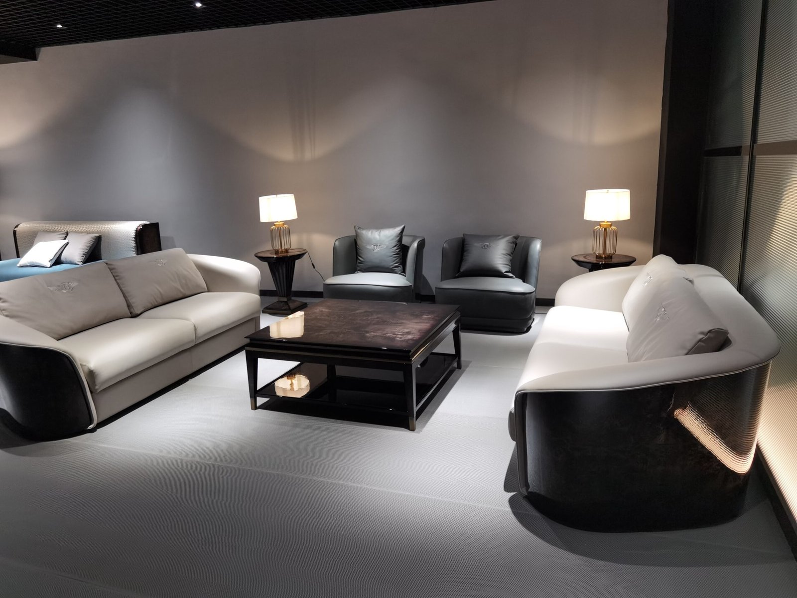 IO Coffee Table - Image 2